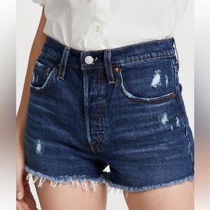 Levis 501 shorts in salsa destiny sz 25